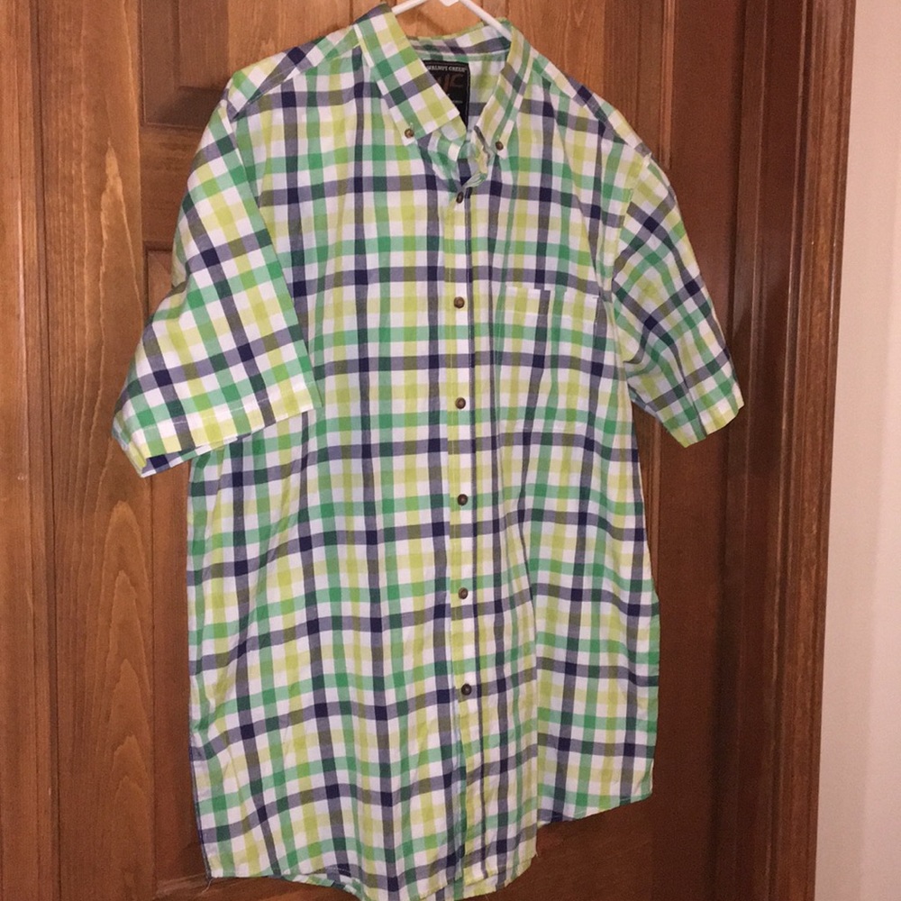 Men’s LT short sleeve button down shirt